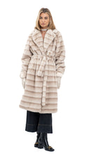 Učitajte sliku u preglednik galerije, Luksuzna duga bunda s trakastim uzorkom