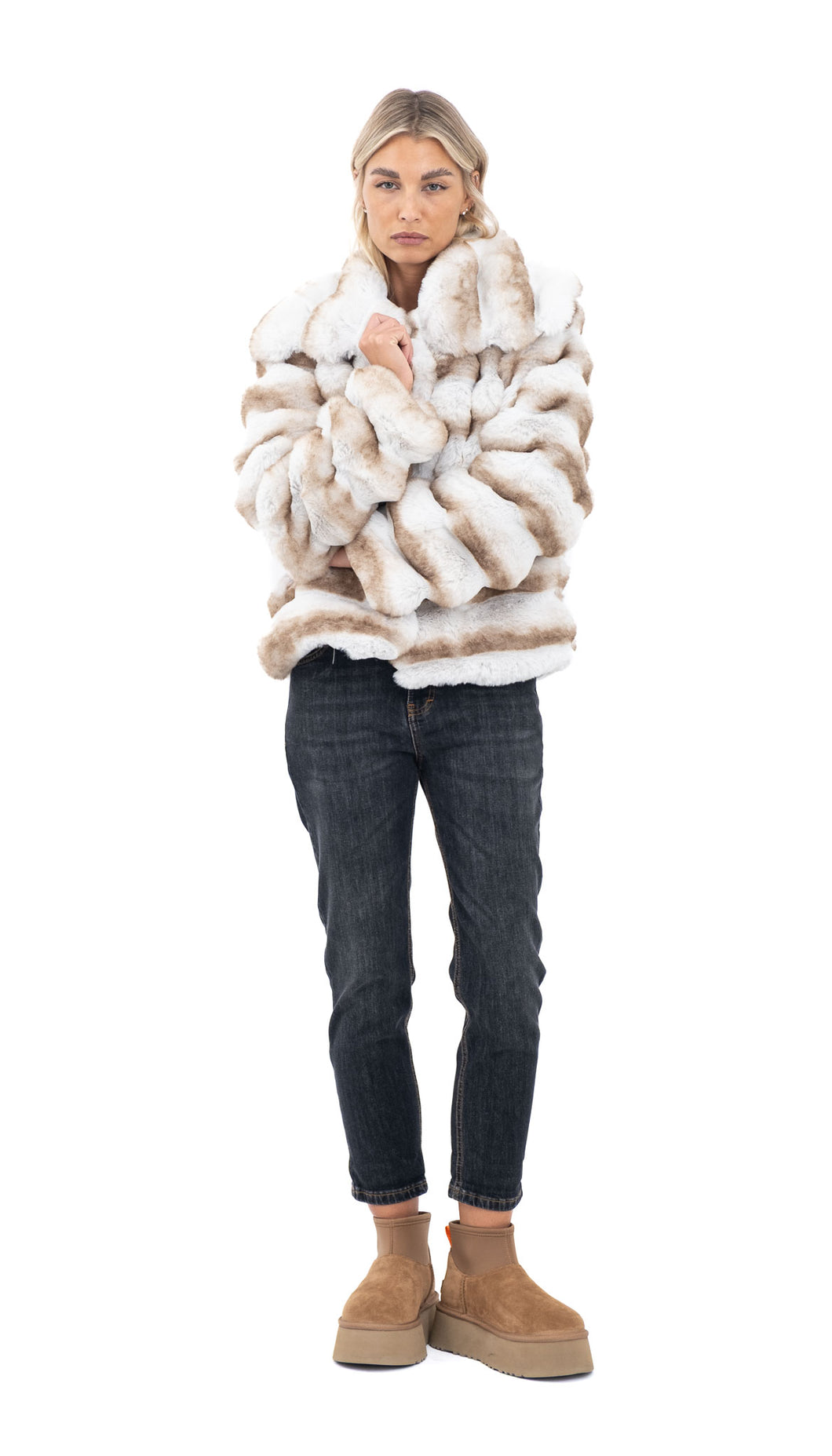 Kratka bunda s prugastim uzorkom