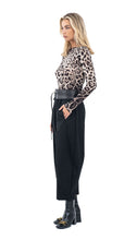 Učitajte sliku u preglednik galerije, Majica od viskoze s leopard uzorkom
